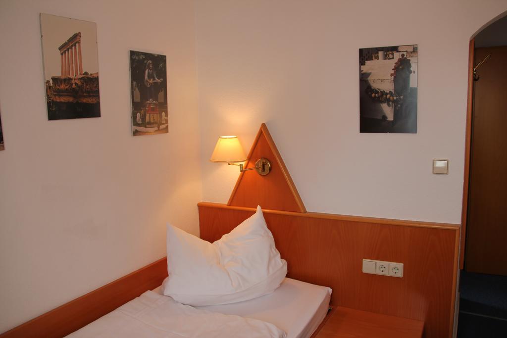 Hotel Strobel Stuttgart Exterior foto